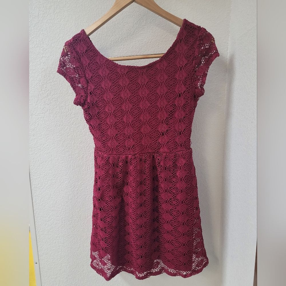 Love Reign Burgundy Lace Dress - Size Juniors Small